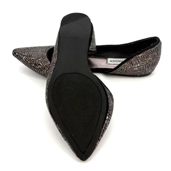 Steve Madden Black and Silver Flats with Textile Upper – Size 7.5 - Picture 6 of 6